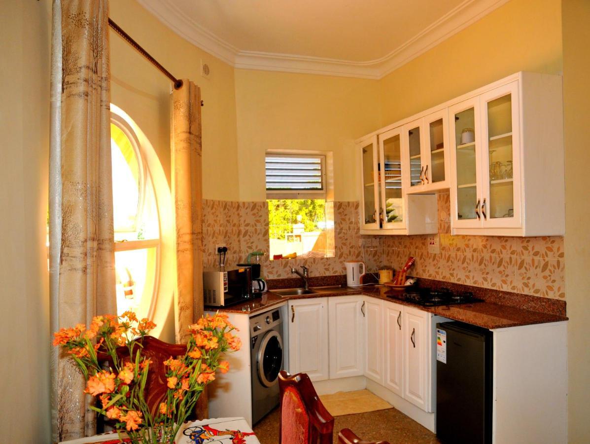אנטבה Victoria Lake View Guesthouse & Safaris מראה חיצוני תמונה