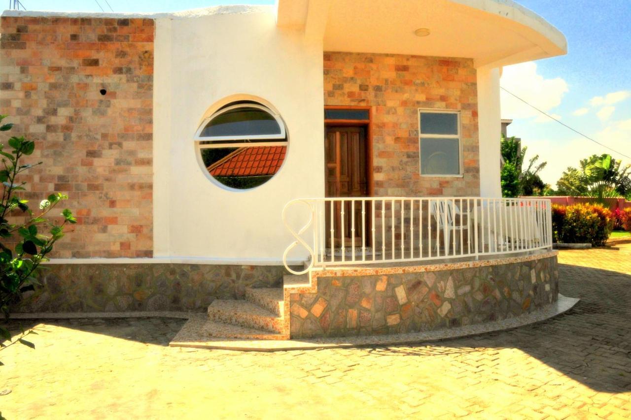 אנטבה Victoria Lake View Guesthouse & Safaris חדר תמונה